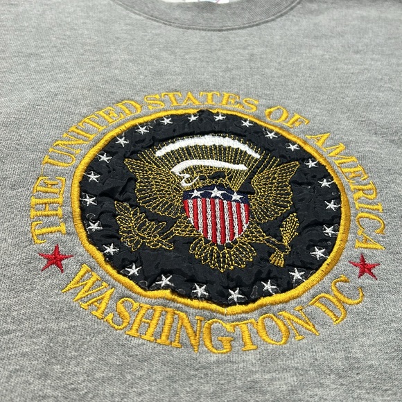 Washington DC crest sweater - Picture 2 of 9